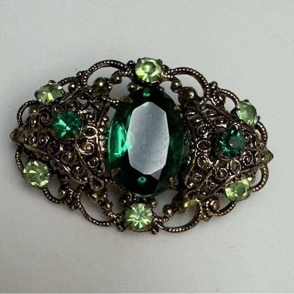 Vintage Filigree Brooch, 9 Green Art Stones, 1940-60's - Picture 2 of 4